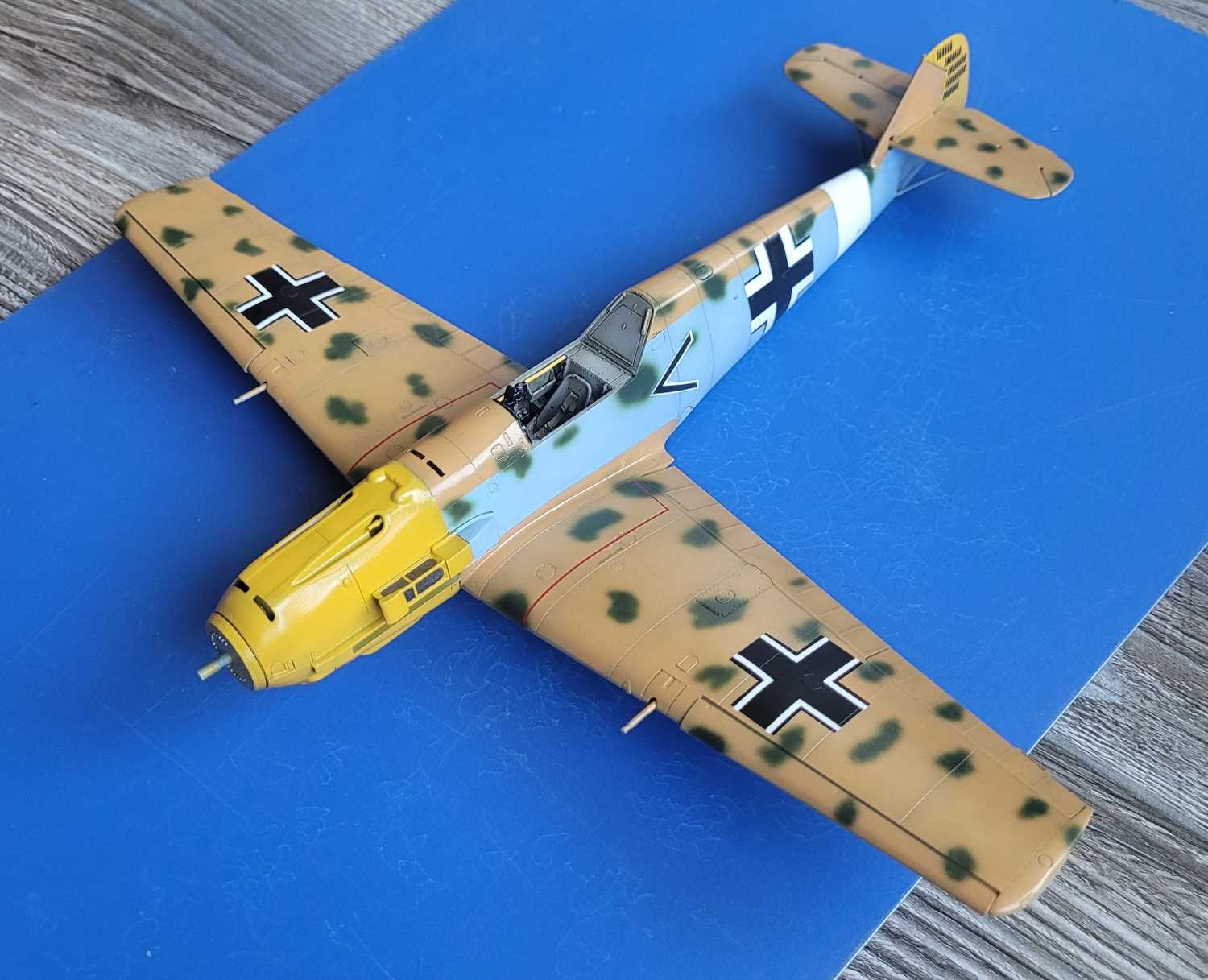 [HGW Models] 1/32 - Messerschmitt Bf 109 E-7 Trop  (bf109) - Page 2 030-pe10