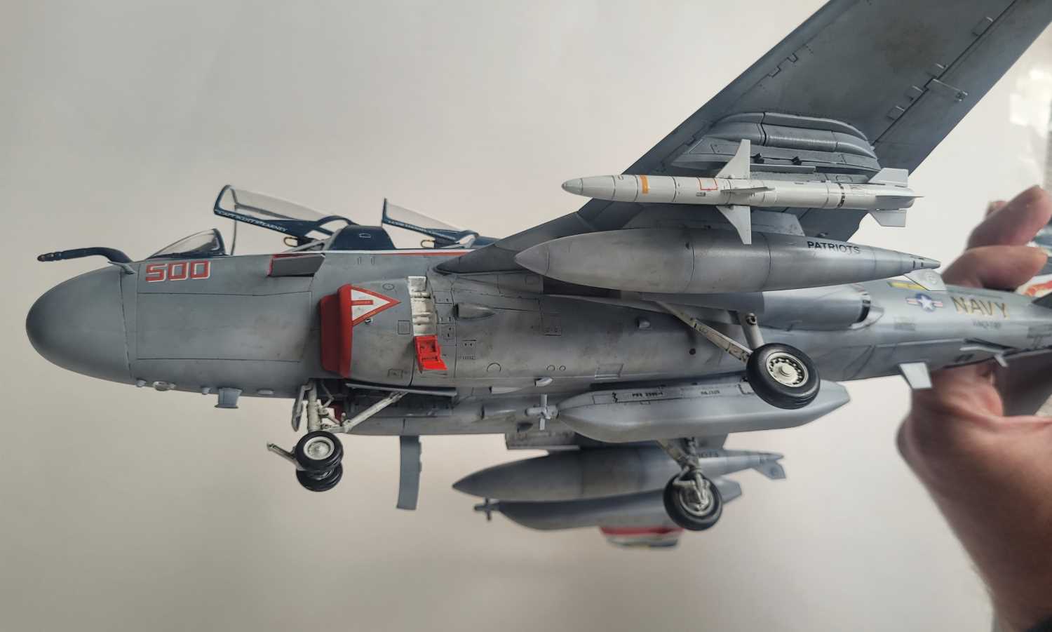 [KINETIC] Grumman EA-6B Prowler VAQ-140 Patriots - 1/48 18-des10