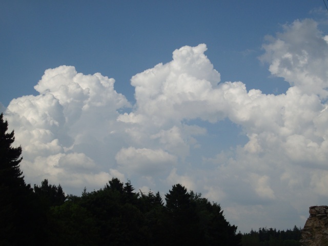 Mes photos des cumulonimbus du 1er juillet 2009 _mgp1515