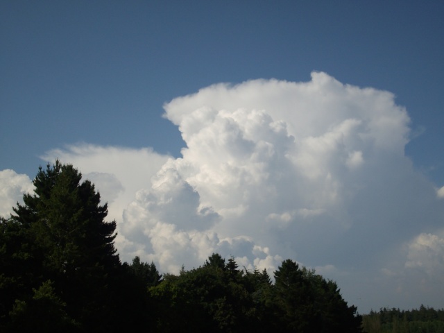 Mes photos des cumulonimbus du 1er juillet 2009 Imgp1512