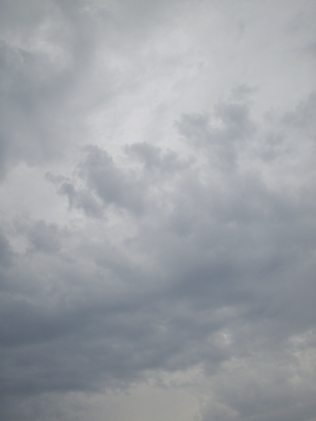 Photos formes des nuages orageux jeudi 6 aot Imgp1924