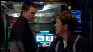 Torchwood : Relations entre les personnages ! - Page 4 Vlcsna19