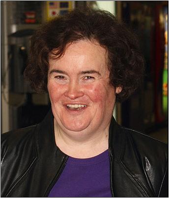 Susan Boyle à l'aéroport en Ecosse Juin 2009 Susan_10