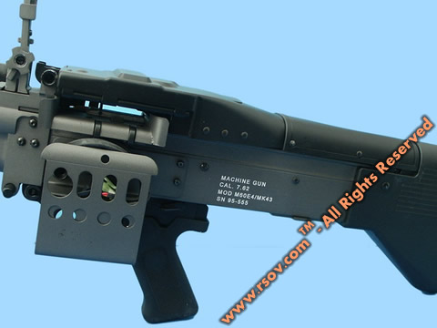 Merveille d' A&K "full-metal MK43 MOD0 AEG (MK60)" Gun_0411