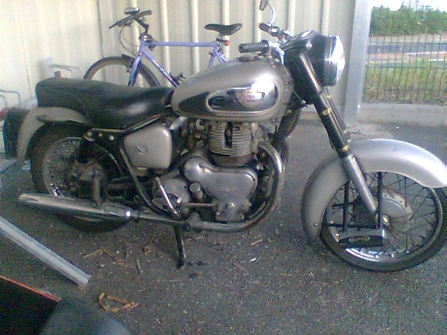 Royal Enfield Photo033