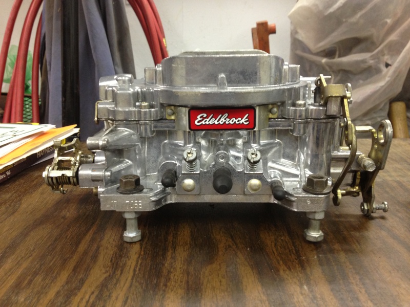 carburateur edelbrock 750 Img_0043
