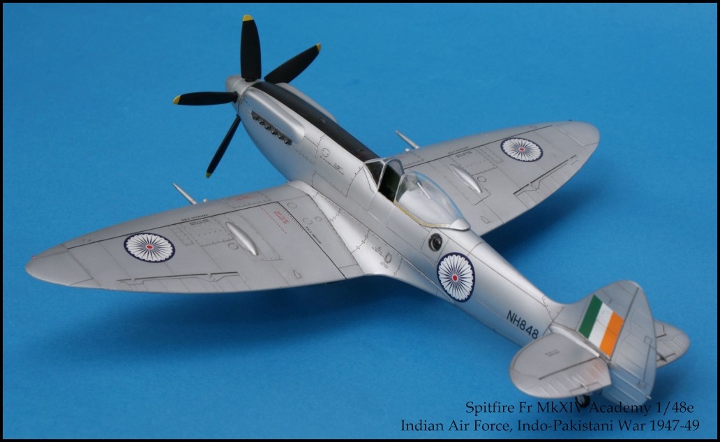 Indian Spitfire FR. MkXIV Academy 1/48e Dsc03112