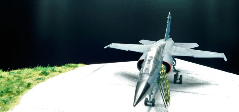 *1/48 - Mirage F1 CR, B et C - Kitty Hawk  - Page 5 Dscn3638