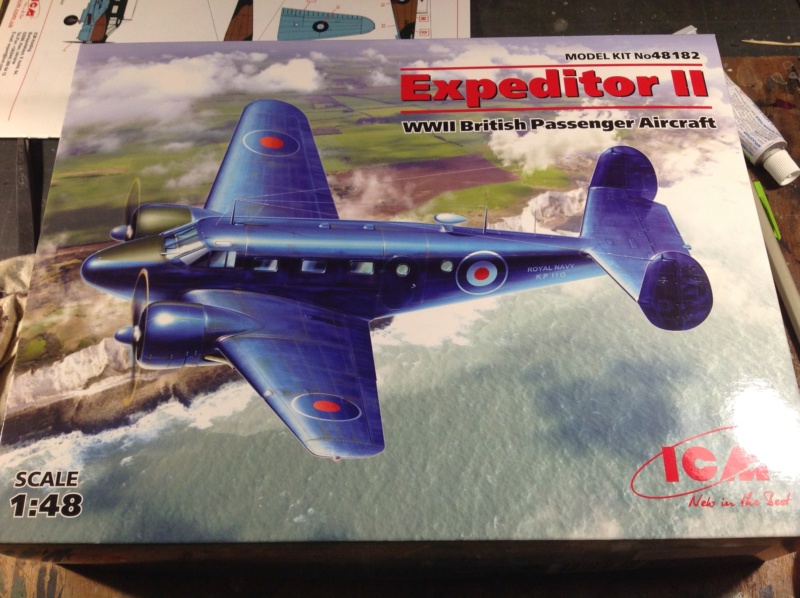  1/48      Beechcraft "Expeditor" ICM  Img_0516