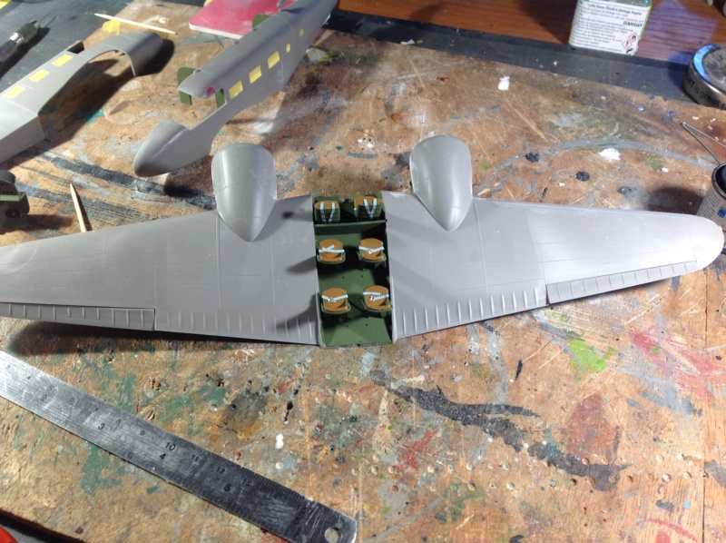Fil rouge 2019 : Beechcraft "Expeditor" ICM 1/48 *** Terminé en pg 2 Img_0518