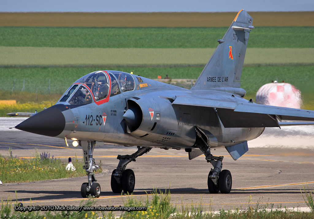 zero !!! airfix 1/72 - Page 2 Mbavia11