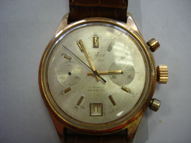 Connaissez-vous cette montre? Dsc04411