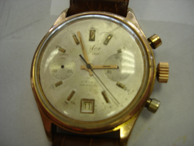 Connaissez-vous cette montre? Dsc04414