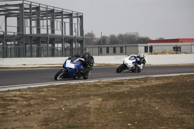 photo de moi a la ferté gaucher le 23 mars !! Rb_22510