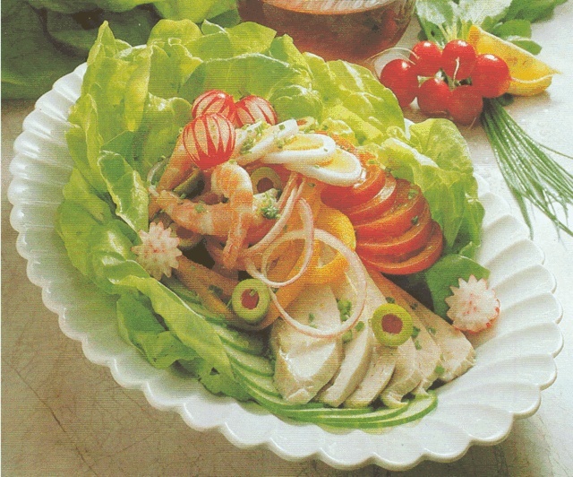 Salade composée aux crudités et au poulet Fruit-10
