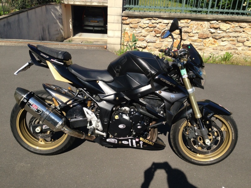 Poignée passager perso spécial Gsr 750  Image18