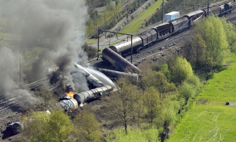 deraillement wetteren 4 mai 2003 Schell10