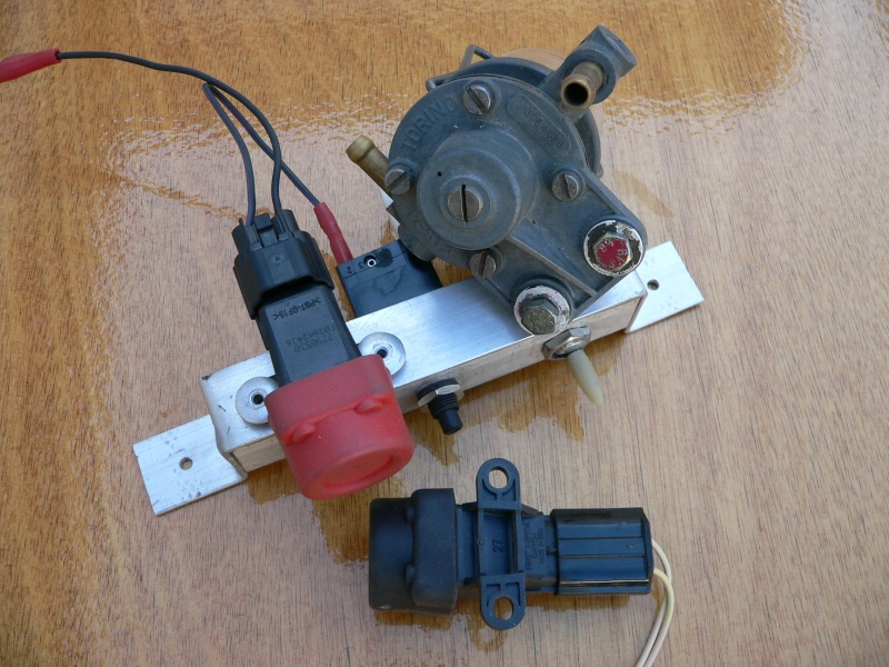 Pompe à essence électrique antivol pour Alfa à carbux - Page 2 Pompes11