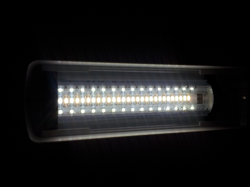 lampe led 4w pour nano 30l 20130512