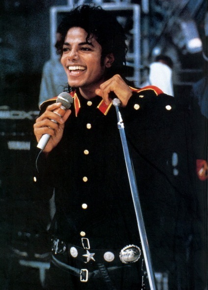 Le Roi de la pop - Michael Jackson Mj-3-m10