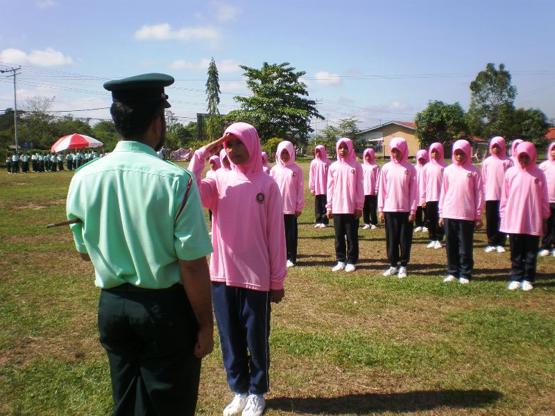 Pertandingan kawad kaki -22okt09 Pa220416