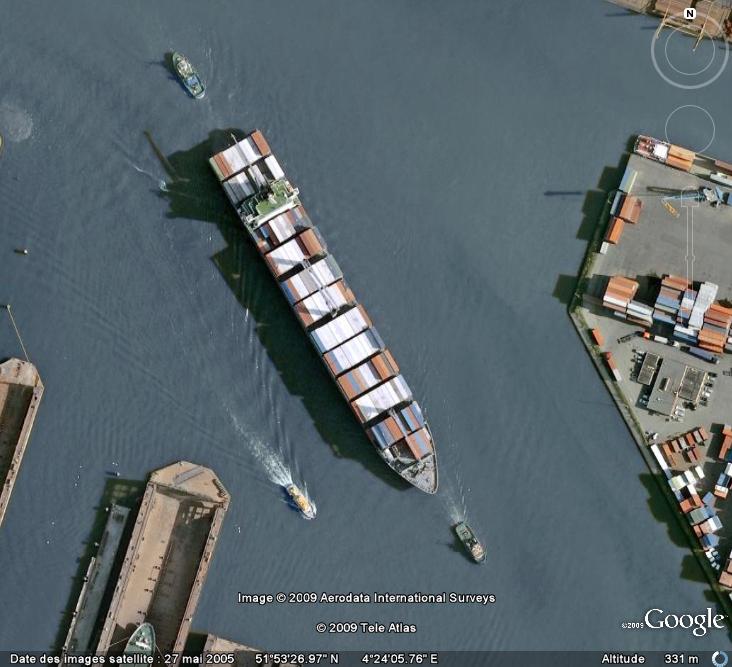 Navires remorqueurs sur Google Earth Remorq10