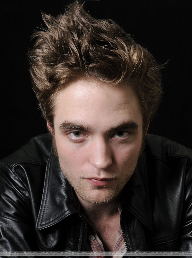 Nouveau photoshoot de Robert Pattinson Robert24