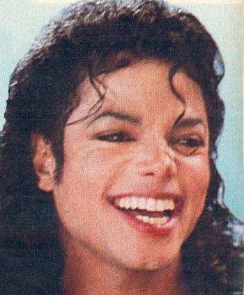 Donnez moi la photo de Michael Jackson que je demande - Page 2 M_j_1311