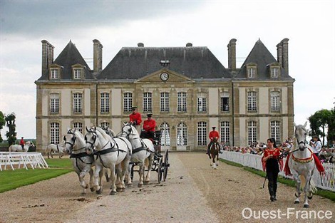 Les Haras nationaux privatisés Hn_of10