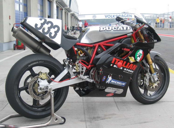 FURIEUSE PREPA SUR DUCATI F1 Pictur26