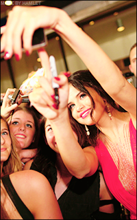 Selena Gomez 2013go23