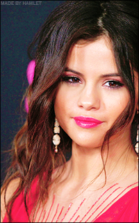Selena Gomez 2013go25