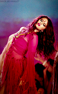 Selena Gomez 2013go44