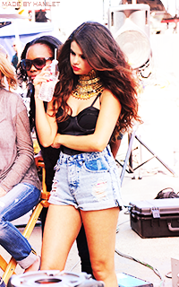 Selena Gomez 2013go56