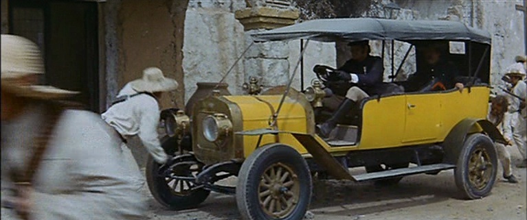 Les automobiles...dans le western. Vlcsn350