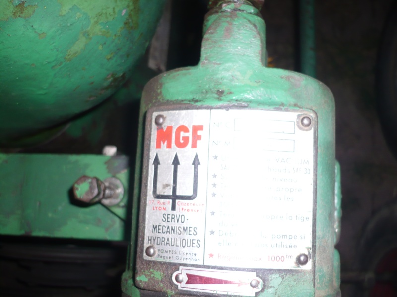 Relevage MGF sur F2l 612/5-n, quelle huile? P1050811