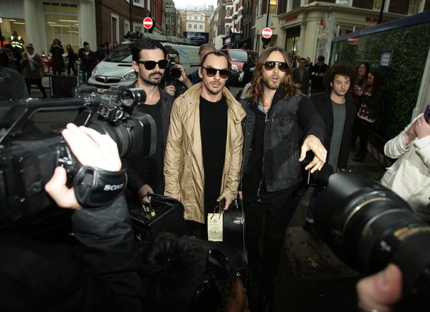 30 Seconds To Mars play surprise Soho Square show Soho2310