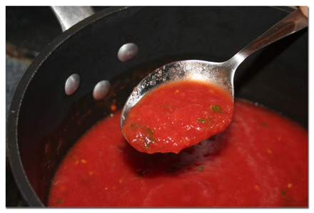 صلصة الطماطم الايطالية  Tomato10