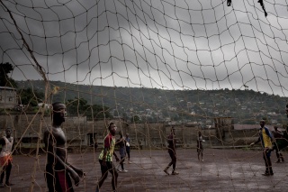 Zooma une equipe qui zoom au pays des langostas.... Urlh10