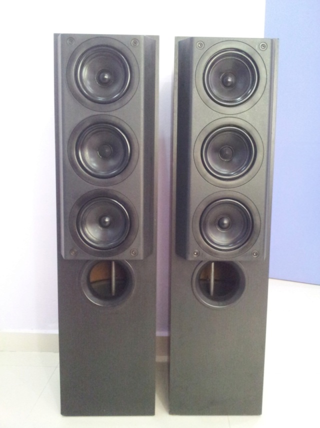 KEF Reference Series Model 105 / 3 British Floorstanding Speaker 20151111