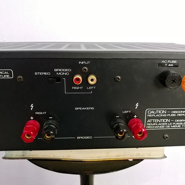 Rotel RB980BX 120 Watts Stereo Power Amplifier