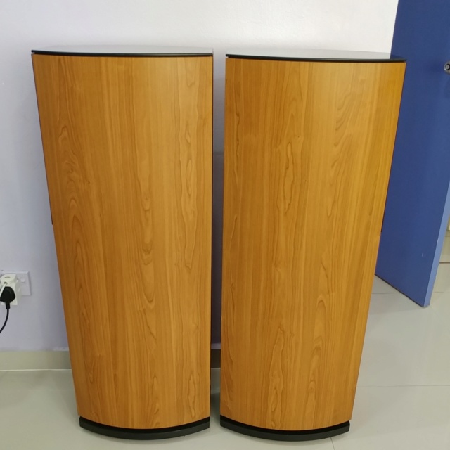 Jamo 7.7 Denmark Made Top of the line floorstanding speaker 20190331