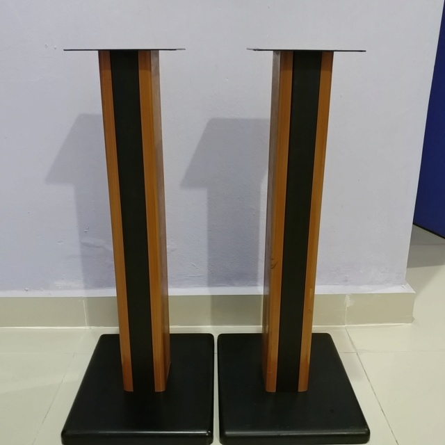 Bookshelf Speaker wood steel stand 24 inch height 20190713