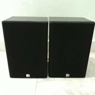 KEF C15 England Made stereo bookshelf speaker 20200116