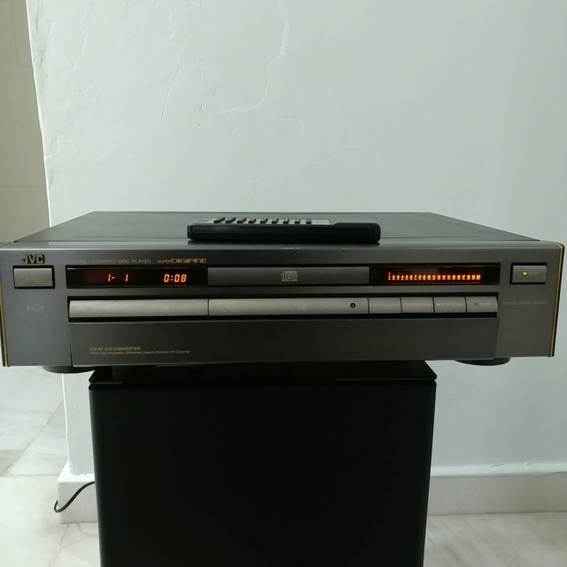 JVC XL-Z1050 Stereo Japan K2 CD Player with remote 20210454