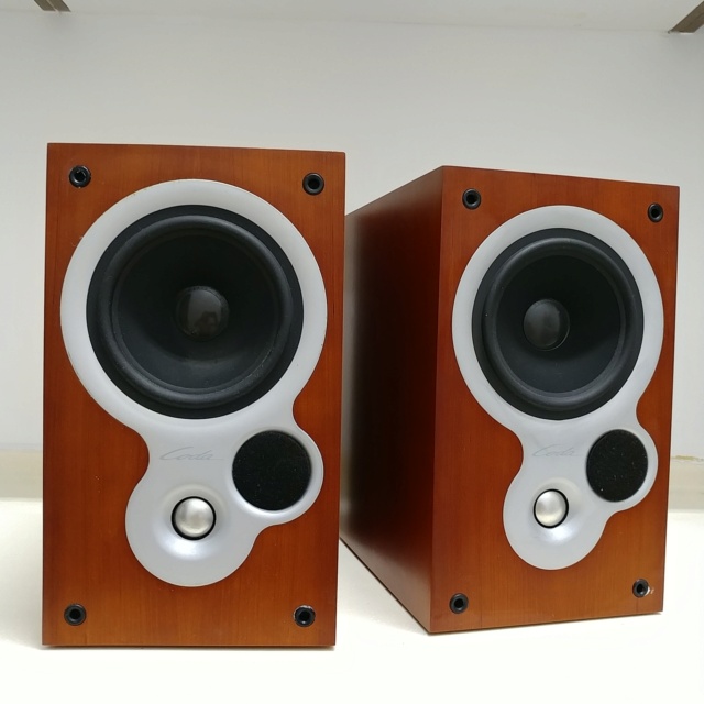 KEF Coda 70 stereo bookshelf speaker 20211230