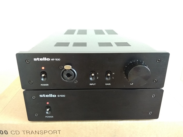 APRIL MUSIC Stello HP100 Pre-Amplifier and S100 Power Amplifier Img_2010