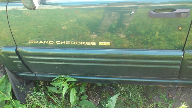 a vendre jeep grand cherokee V8 Dsc_0222