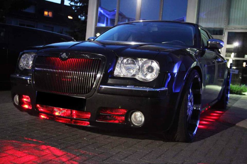 solo chrysler 300c...immagini.. - Pagina 24 Ap10