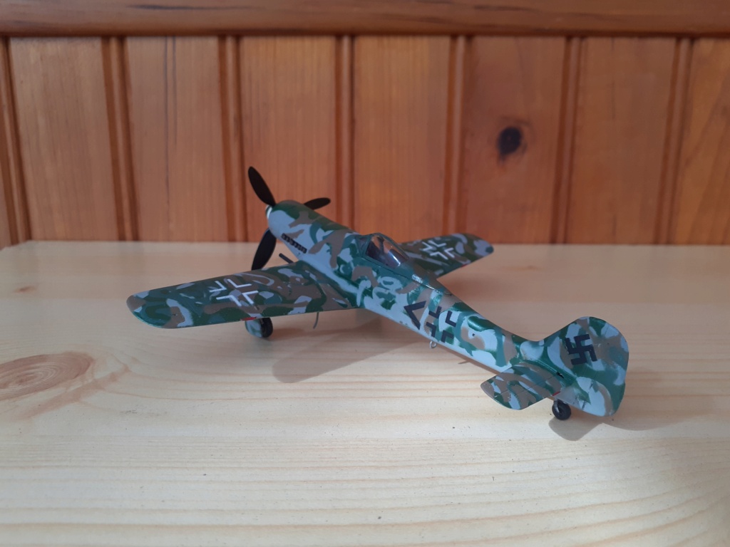 [base Tamiya] 1/72 - Focke-Wulf Fw 190 D-13  (fw190)   20240314